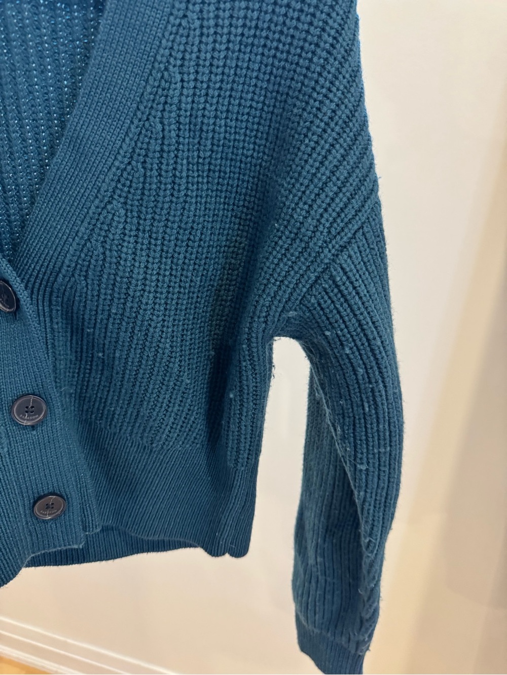 Aritzia Cardigan - Picture 5 of 6
